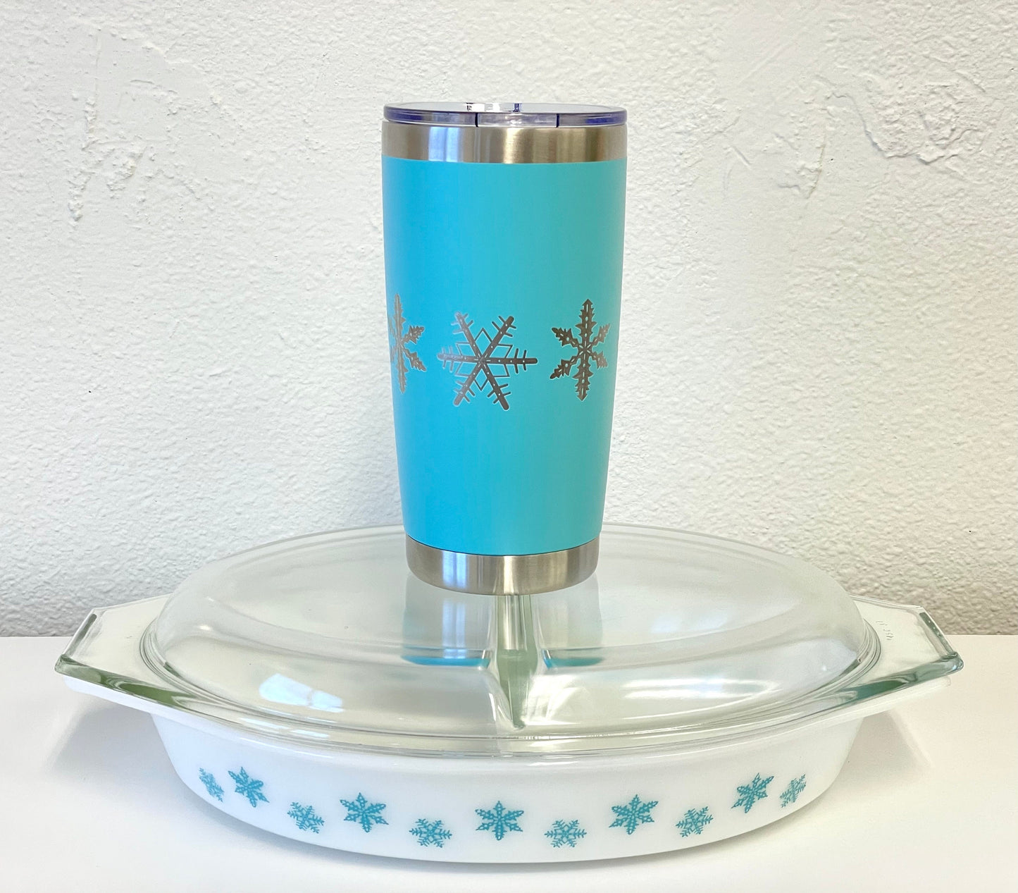 Pyrex Snowflake Inspired 20 OZ insulated Tumbler with Lid and Option to Personalize