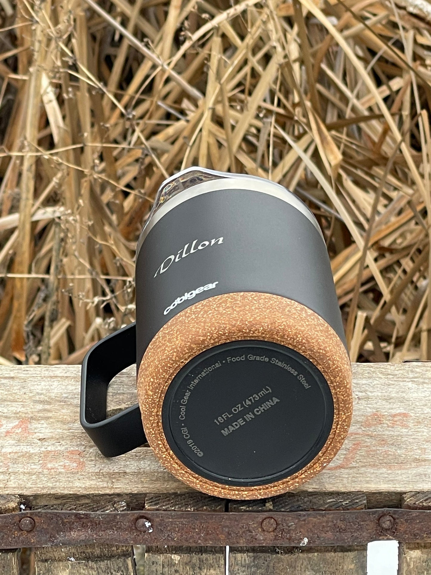 Insulated Cork Bottom Coffee Mug - Rock climbing design - etched 16 OZ - Option to Personalize - BLACK